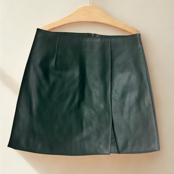 Anthropologie Faux Leather Dark Green Mini Skirt - Picture 4 of 12
